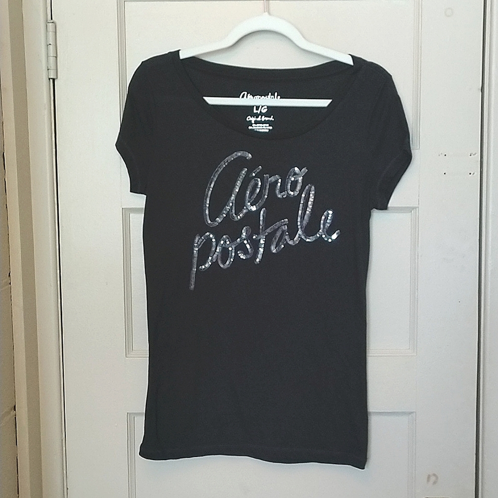 4/$20❤️ GUC Aéropostale Size L Black Scoop Neck Top With Sequin Font
